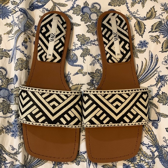 Zara Shoes - Zara slides